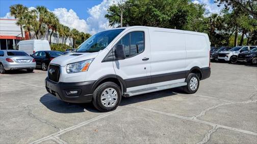 2022 Ford Transit-250 Base