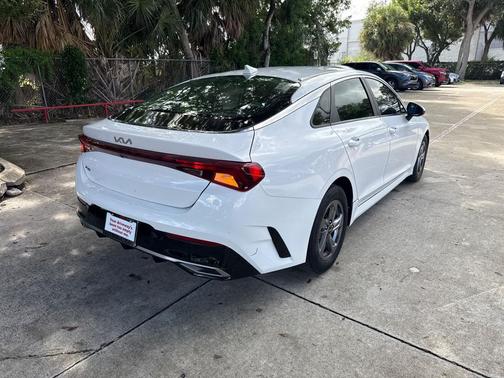2022 Kia K5 LXS