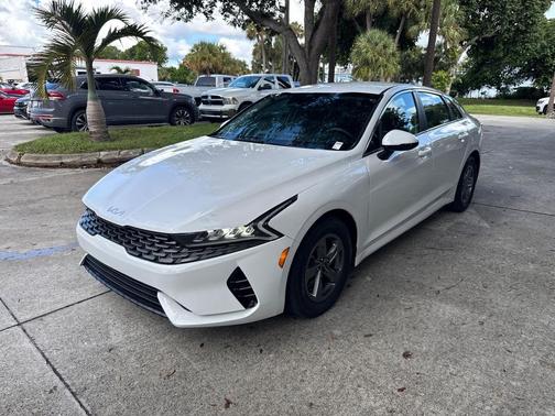 2022 Kia K5 LXS