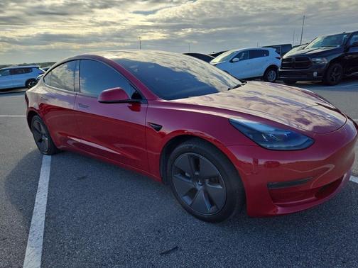 2022 Tesla Model 3 Standard Range