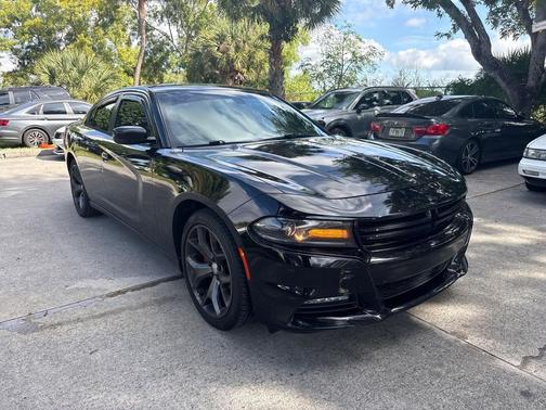 2015 Dodge Charger SXT