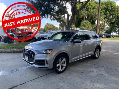 2022 Audi Q7 45 Premium
