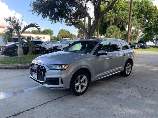 2022 Audi Q7 45 Premium