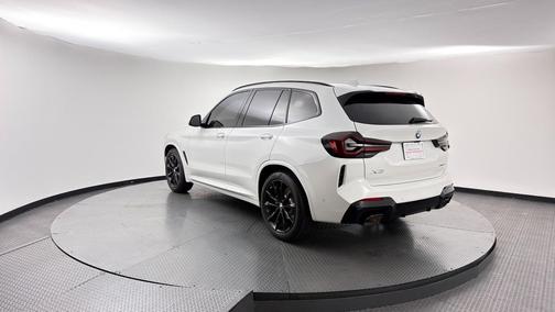 Mineral White Metallic 2024 BMW X3 sDrive30i
