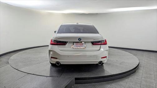 2023 BMW 330 i