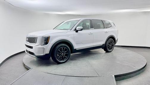 Glacial White Pearl 2021 Kia Telluride LX