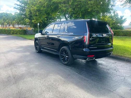 2022 Cadillac Escalade Luxury