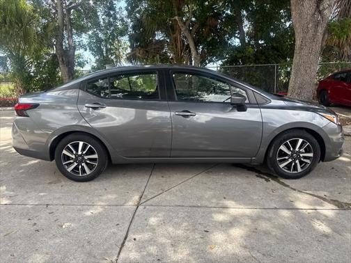 2021 Nissan Versa 1.6 SV