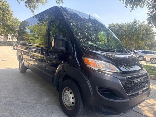 Black Clearcoat 2023 RAM ProMaster 2500 High Roof