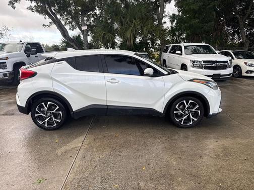 2020 Toyota C-HR LE