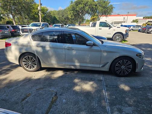 2017 BMW 530 i