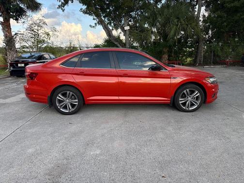 2019 Volkswagen Jetta 1.4T R-Line