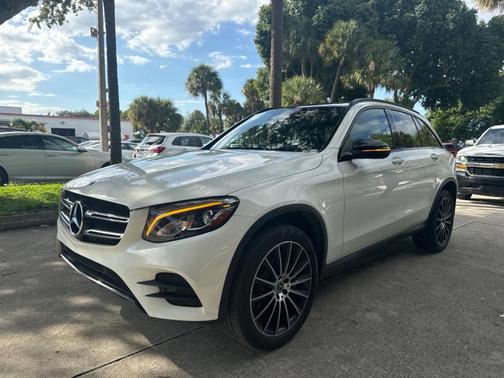2019 Mercedes-Benz GLC 300 Base