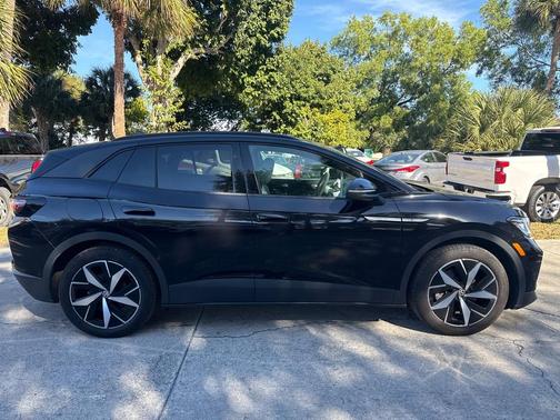 2023 Volkswagen ID.4 S