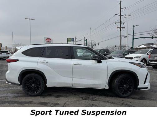 2023 Toyota Highlander XSE