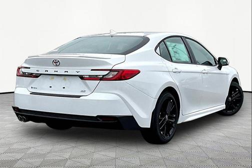 0040 2026 Toyota Camry SE