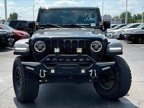 Black Clearcoat 2022 Jeep Wrangler Willys