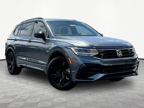 Platinum Gray 2023 Volkswagen Tiguan 2.0T SE R-Line Black
