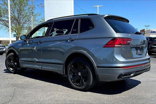 2023 Volkswagen Tiguan 2.0T SE R-Line Black