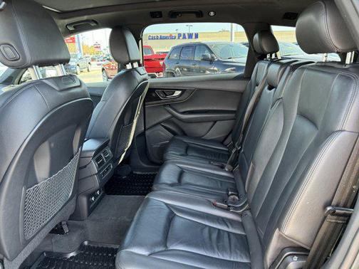 2019 Audi Q7 55 Premium Plus