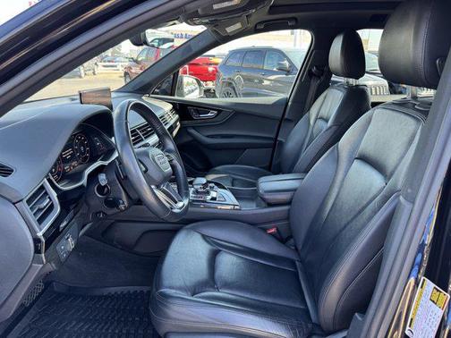 2019 Audi Q7 55 Premium Plus