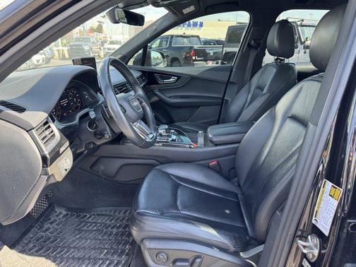 2019 Audi Q7 55 Premium Plus