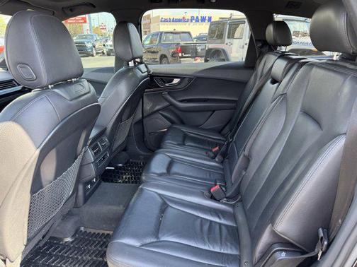 2019 Audi Q7 55 Premium Plus