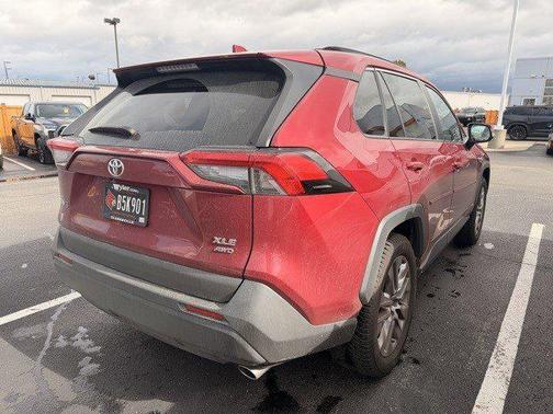 2021 Toyota RAV4 XLE Premium