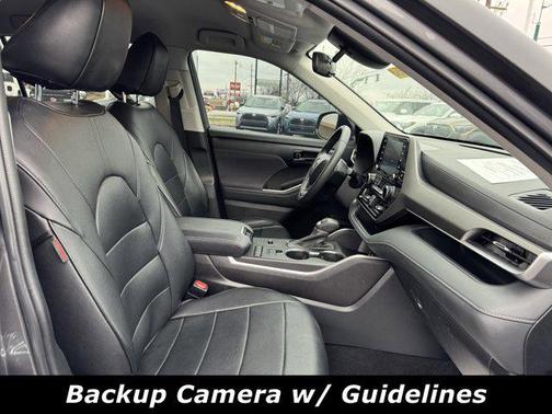 2022 Toyota Highlander LE