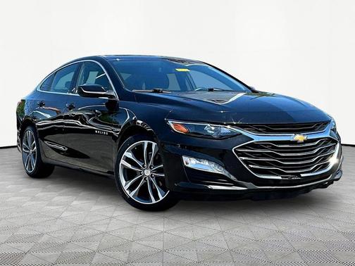 Mosaic Black Metallic 2022 Chevrolet Malibu FWD LT