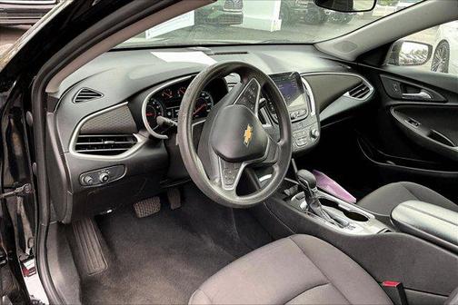 Mosaic Black Metallic 2022 Chevrolet Malibu FWD LT