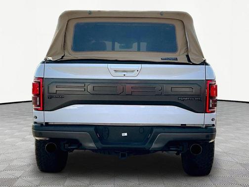 Oxford White 2017 Ford F-150 Raptor