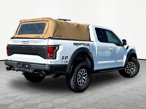 Oxford White 2017 Ford F-150 Raptor
