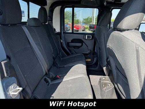 2024 Jeep Gladiator Nighthawk