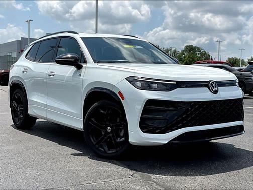 Opal White Pearl 2026 Volkswagen Tiguan 2.0T SE R-Line Black