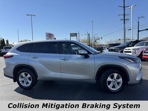 2023 Toyota Highlander L