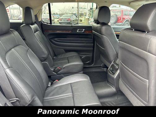 2017 Lincoln MKT Elite