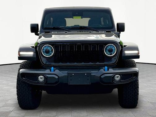 Granite Crystal Metallic Clearcoat 2024 Jeep Wrangler 4xe Willys