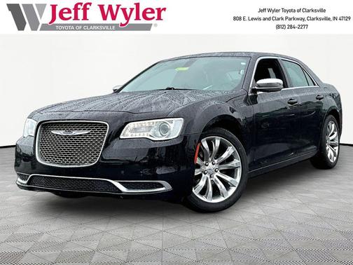 Gloss Black 2019 Chrysler 300 Touring