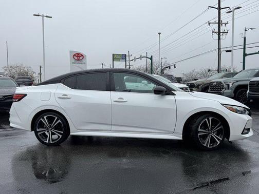 2022 Nissan Sentra SR