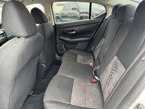 2022 Nissan Sentra SR