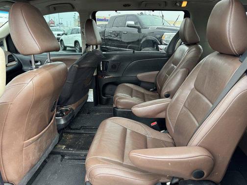 2015 Toyota Sienna XLE Premium