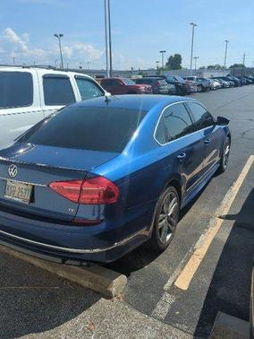 2016 Volkswagen Passat 1.8T R-Line