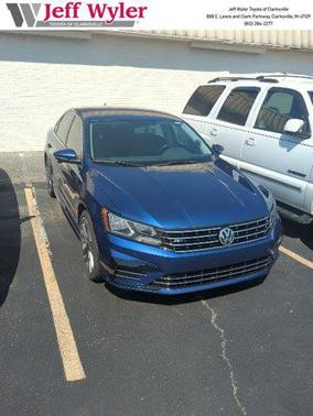 2016 Volkswagen Passat 1.8T R-Line