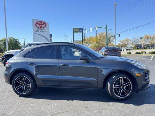 2019 Porsche Macan Base