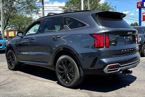 Gravity Grey 2022 Kia Sorento SX