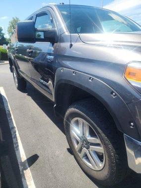 2014 Toyota Tundra SR5