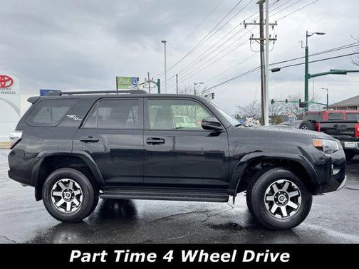 2024 Toyota 4Runner TRD Off Road