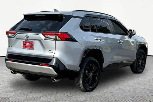 Silver Sky Metallic 2023 Toyota RAV4 Hybrid SE
