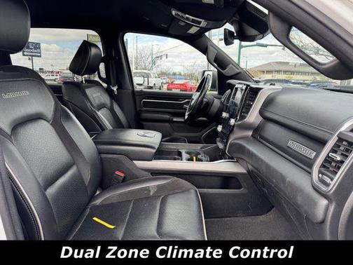 Ivory White Tri-Coat Pearlcoat 2021 RAM 1500 Laramie